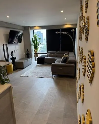Homestay En Penthouse Cerca Angel Independencia *